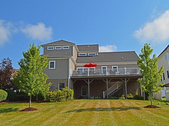 3rd image of 1108 Brook Cir