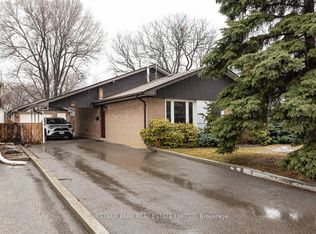 16 Vanderbrent Cres, Toronto, ON M9R3W8