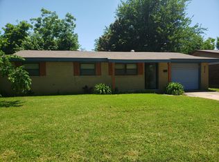 8212 NW 38th St, Bethany, OK 73008