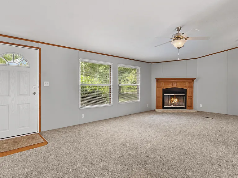 156 County Road 1304 — Photo 10