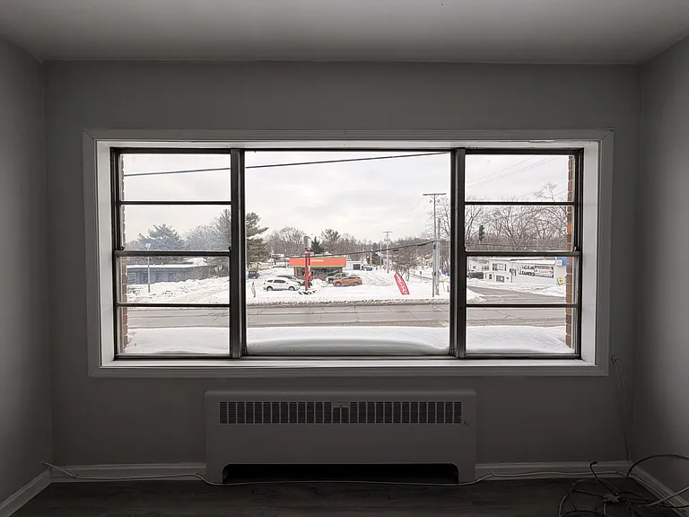 417 N Dixie Way #3 — Photo 2