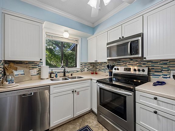 3rd image of 2328 Sadler Rd APT 10F