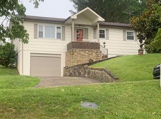 5181 W Pea Ridge Rd, Huntington, WV 25705