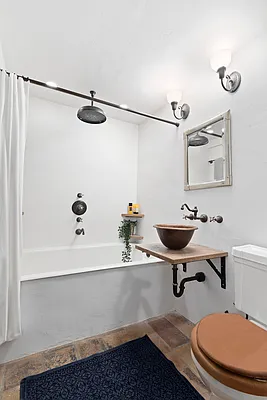 Sold by Compass | media 25