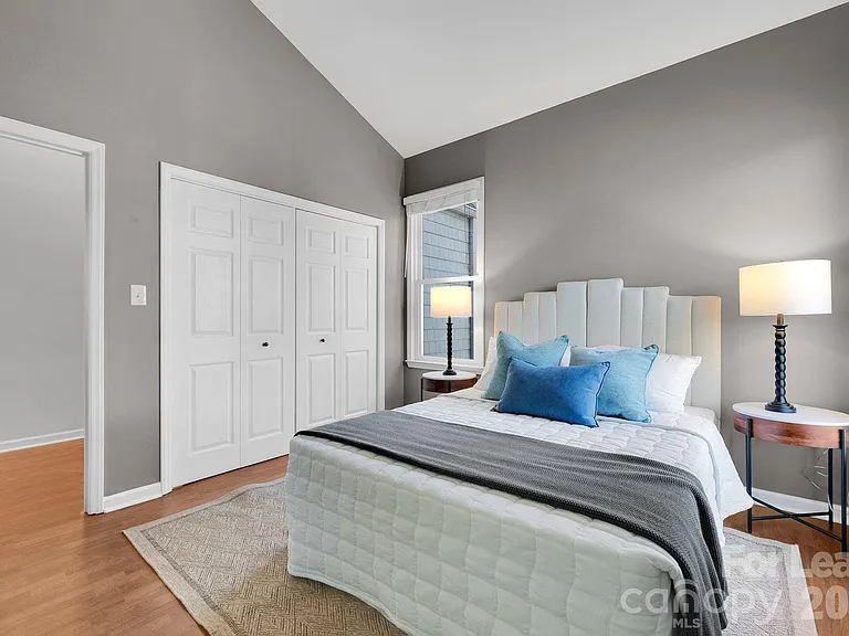 300 S Cedar St #2 — Photo 9