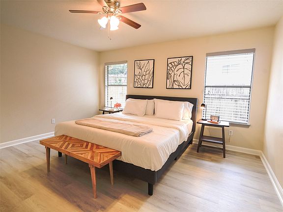 3rd image of 12903 Campos Dr