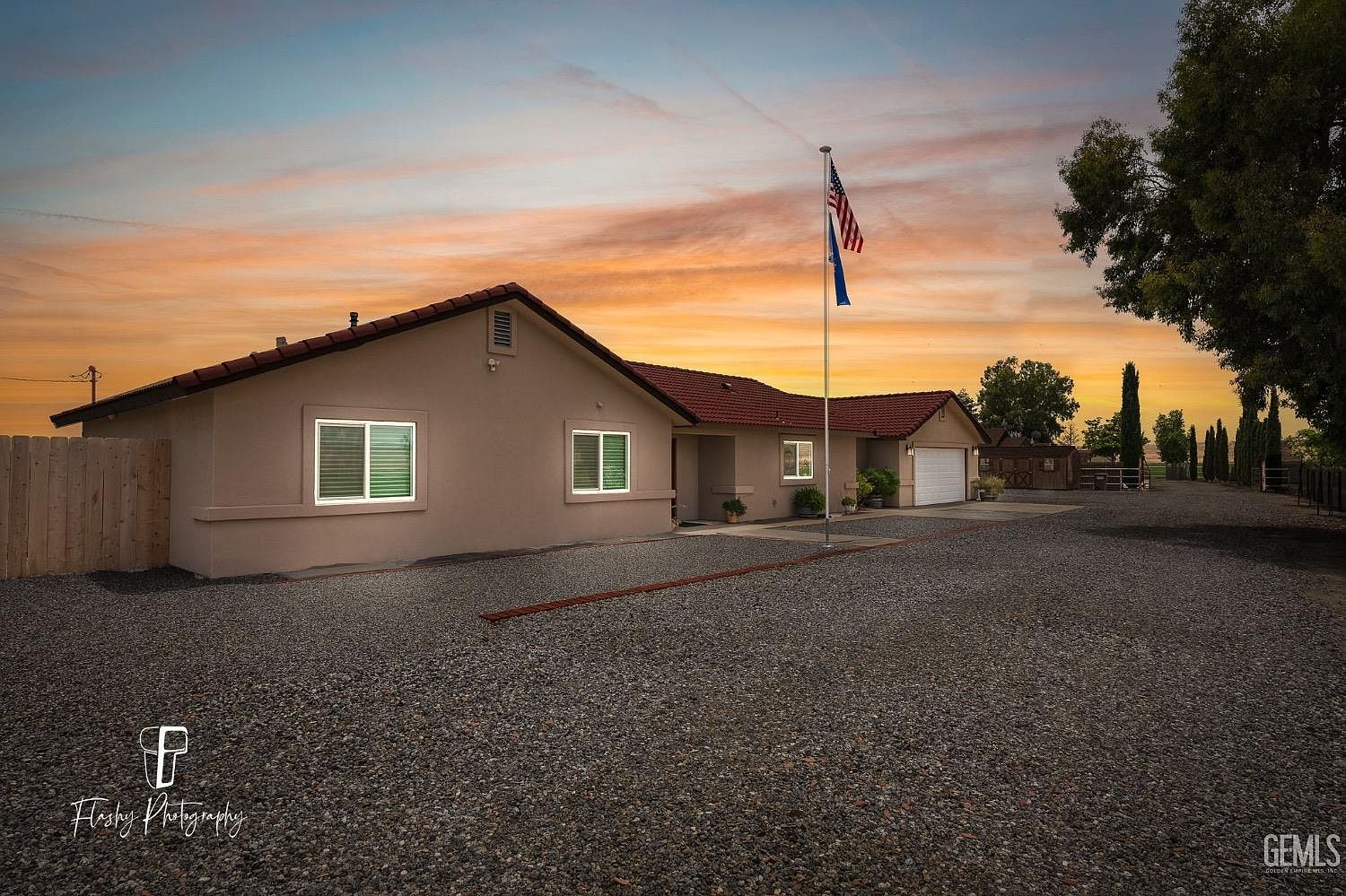 8229 Station Rd, Buttonwillow, CA 93206 Zillow