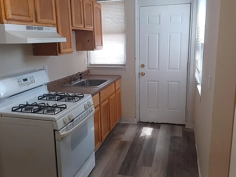2946 Kansas Rd — Photo 7