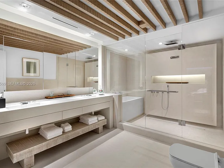 102 24th St #Penthouse 1706 — Photo 13