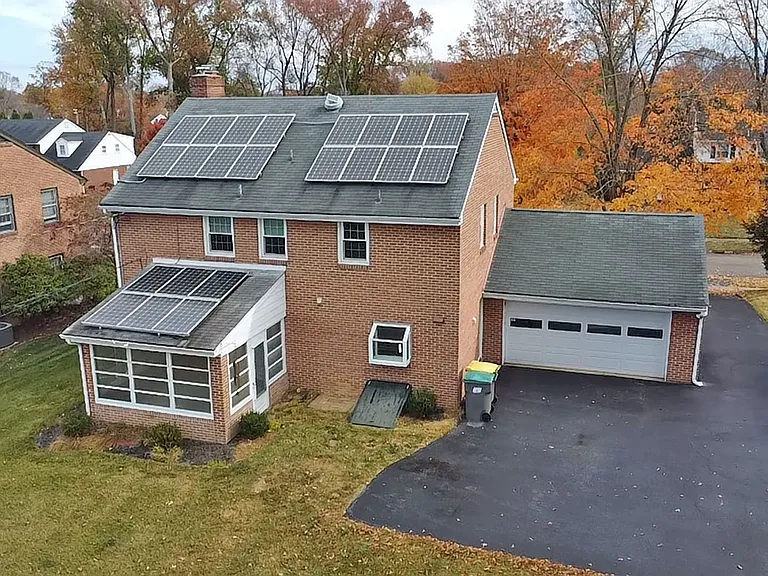705 Ashford Rd — Photo 59