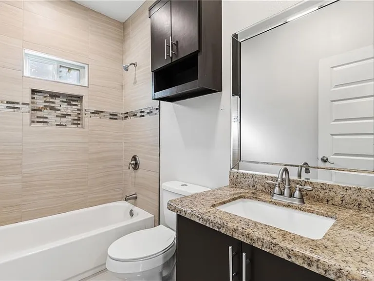 6306 Lancelot Dr — Photo 10