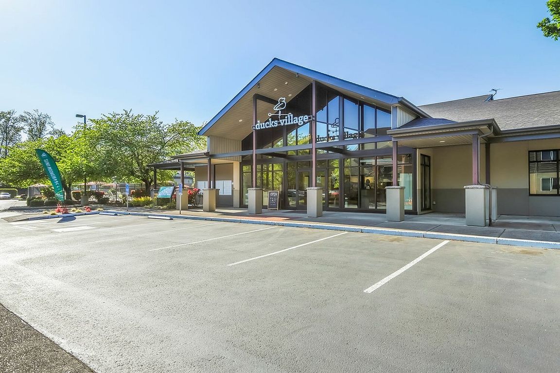 3225 Kinsrow Ave - WEB-7