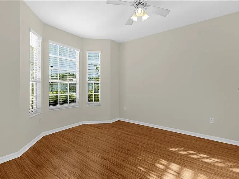 13131 Luxbury Loop — Photo 14