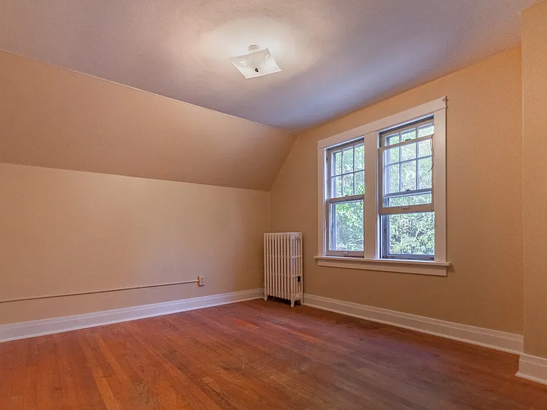2642 Kendall Ave #1 — Photo 19
