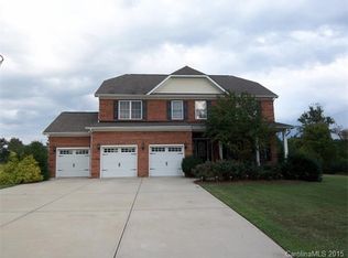 1013 Kings Grants Way, Matthews, NC 28104