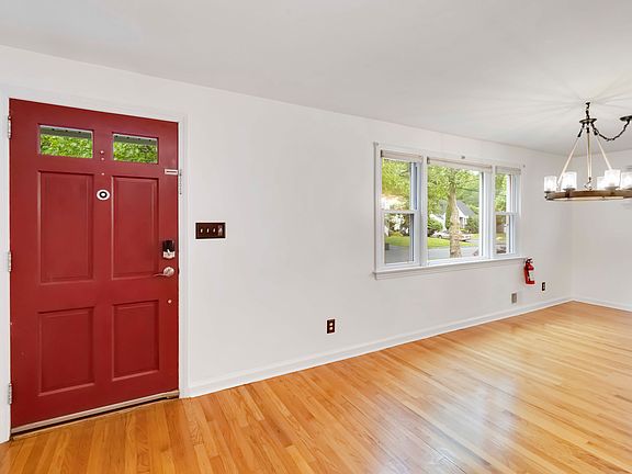 4th image of 7 Evelyn Rd