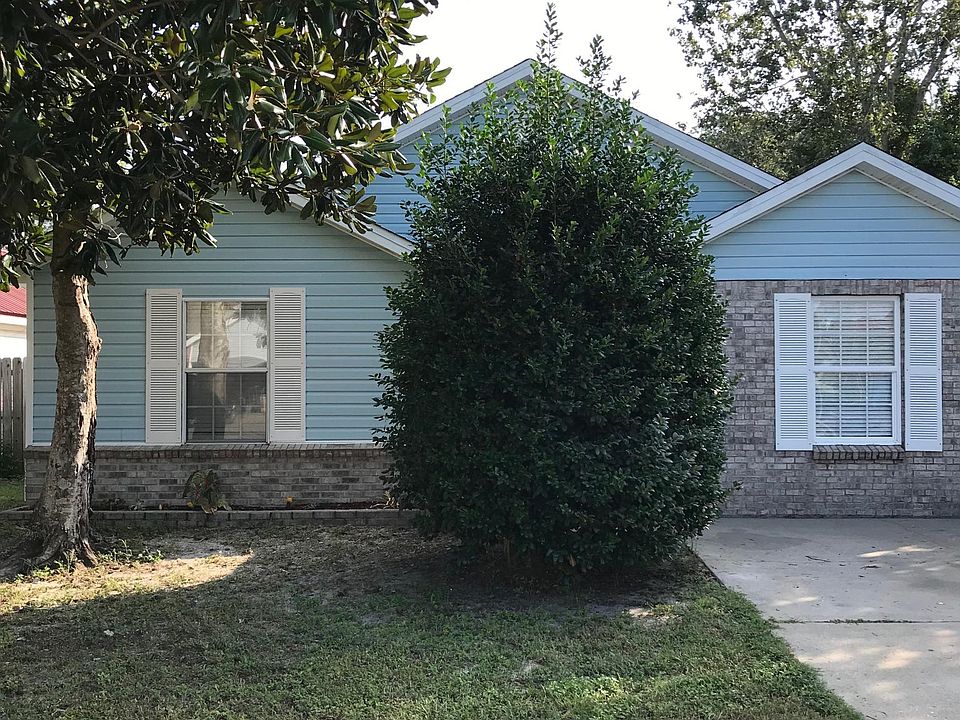 1st image of 50 Pine Ridge Trce