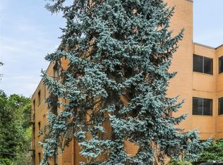 3710 25th Pl W APT 103, Seattle, WA 98199