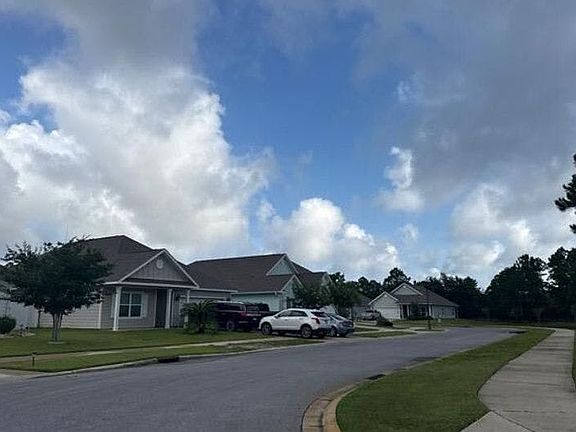 4th image of 214 Stonegate Cir