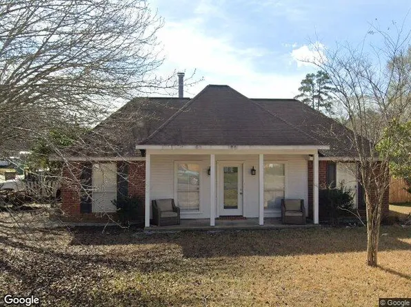 13930 J R Dr, Walker, LA 70785