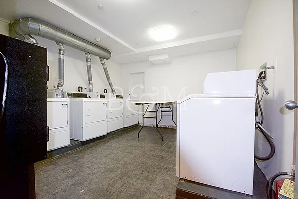 Rented by Brick&Mortar | media 42