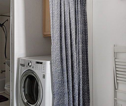 5th image of 214 N Main St APT 12