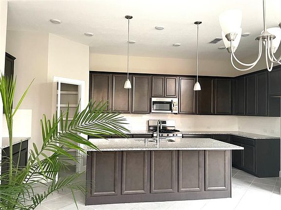 5th image of 2155 Creekside Breeze Dr