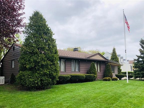 2nd image of 75 Glendale Ln