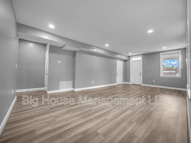 4806 Liberty Heights Ave #3 — Photo 12