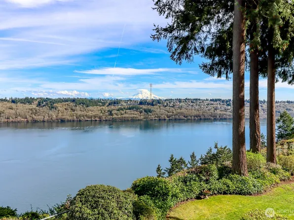 806 30th Street NW #C, Gig Harbor, WA 98335