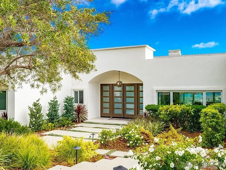 1001 La Jolla Rancho Rd — Photo 14