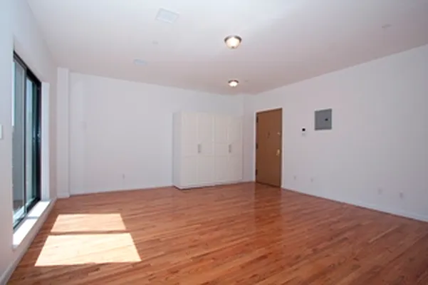 Rented by J Misrahi Realty Corp | media 5