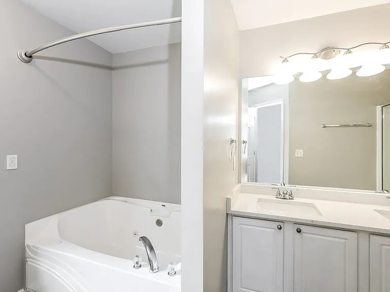 4358 Savannah Dr — Photo 10