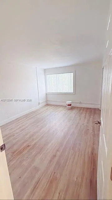 Lakes Of Jacaranda Condo — Photo 4