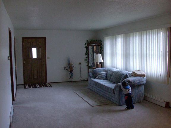 2nd image of 1103 S Aldrich St