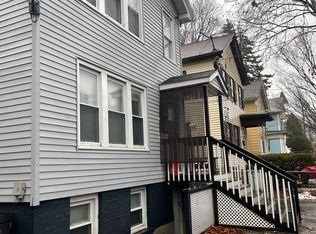 422 Blatchley Ave #A & B, New Haven, CT 06513