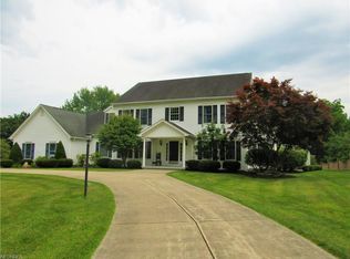 1205 E Calla Rd, Youngstown, OH 44514