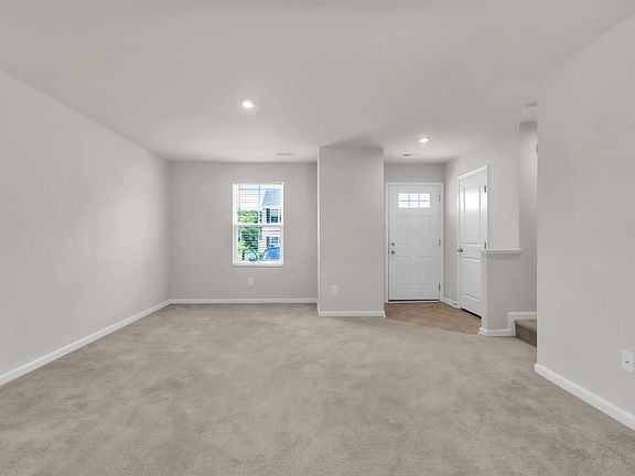 4th image of 205 Becky Don Dr