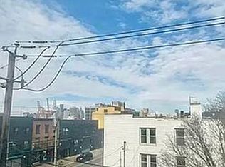 131 Pioneer St #3A, Brooklyn, NY 11231
