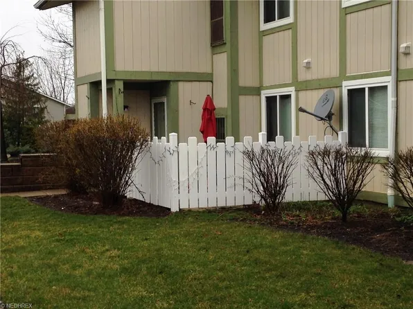 9040 Portage Pointe Dr APT D, Streetsboro, OH 44241
