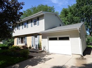 2518 Independence Ln, Madison, WI 53704