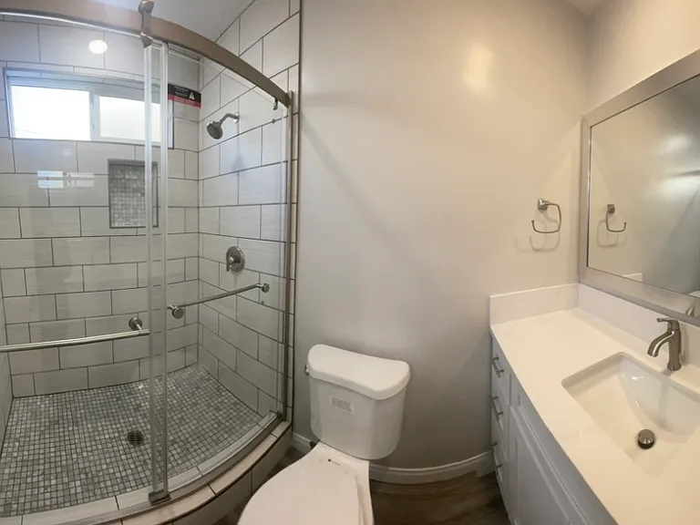 1060 S Sherbourne Dr #103 — Photo 8