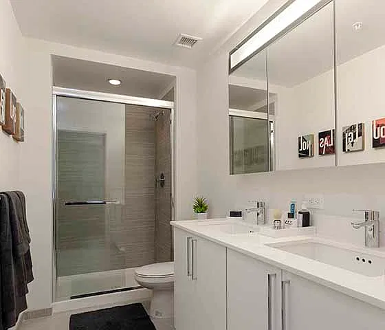 425 Warren St — Photo 4