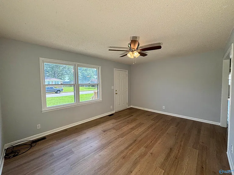 104 Gann Ave — Photo 6