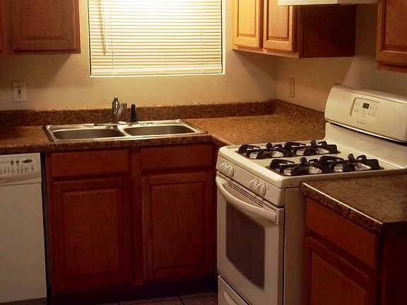 5th image of 1417 Woodcrest Dr