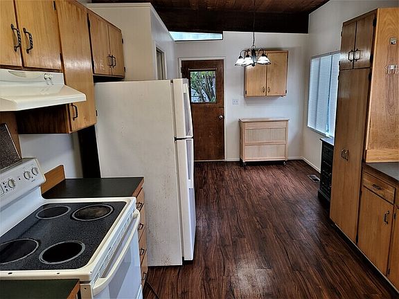 3rd image of 24205 44th Ave W