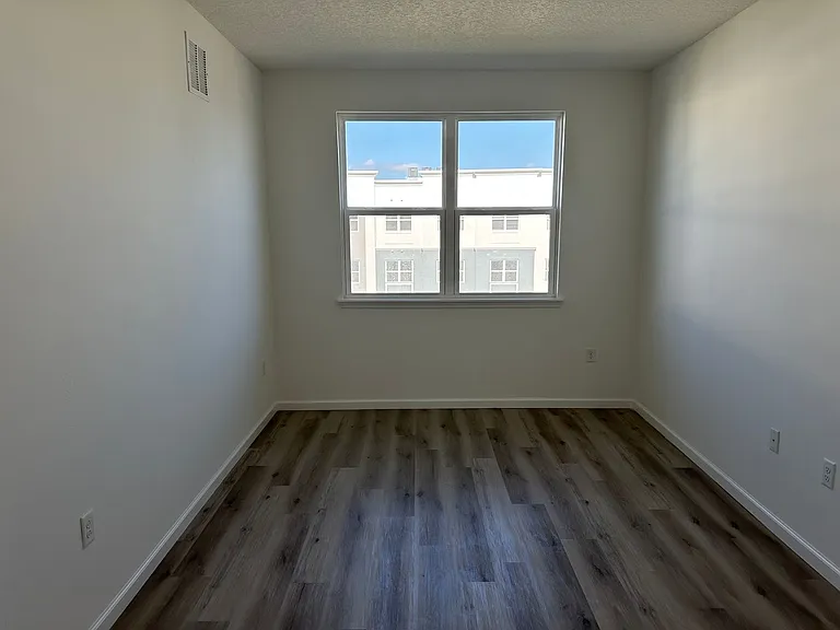 1220 Southstation Pl #2-311 — Photo 18
