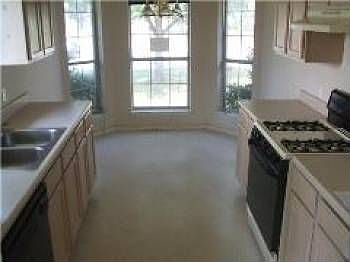 5th image of 7228 Wardman Dr