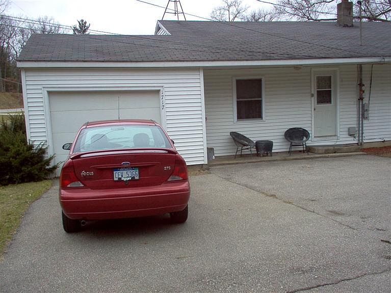 1717 E Hess Lake Dr, Grant, MI 49327 Zillow