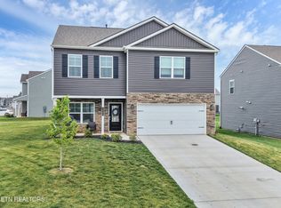 1404 Three Horses Ln, Maryville, TN 37803
